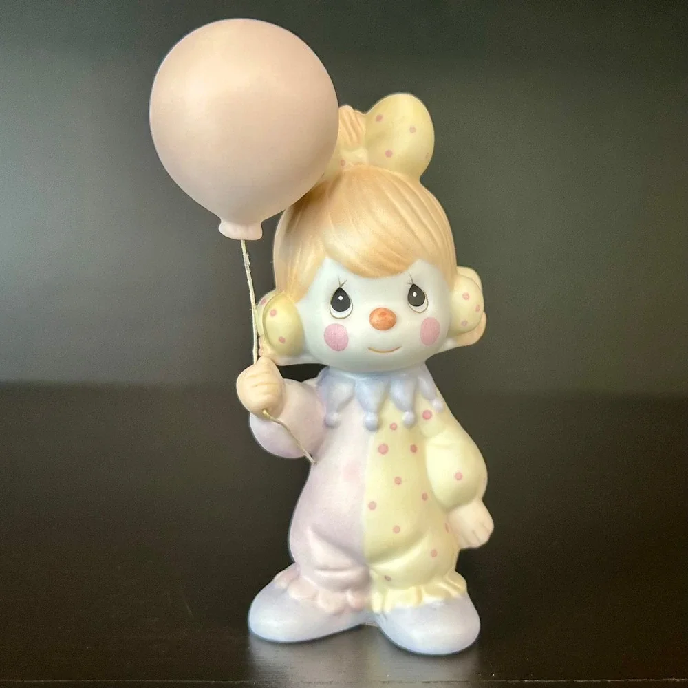 Vintage 1984 Precious Moments Clown Girl with Balloon Figurine 12238/B Pastel 4" - Picture 1 of 7